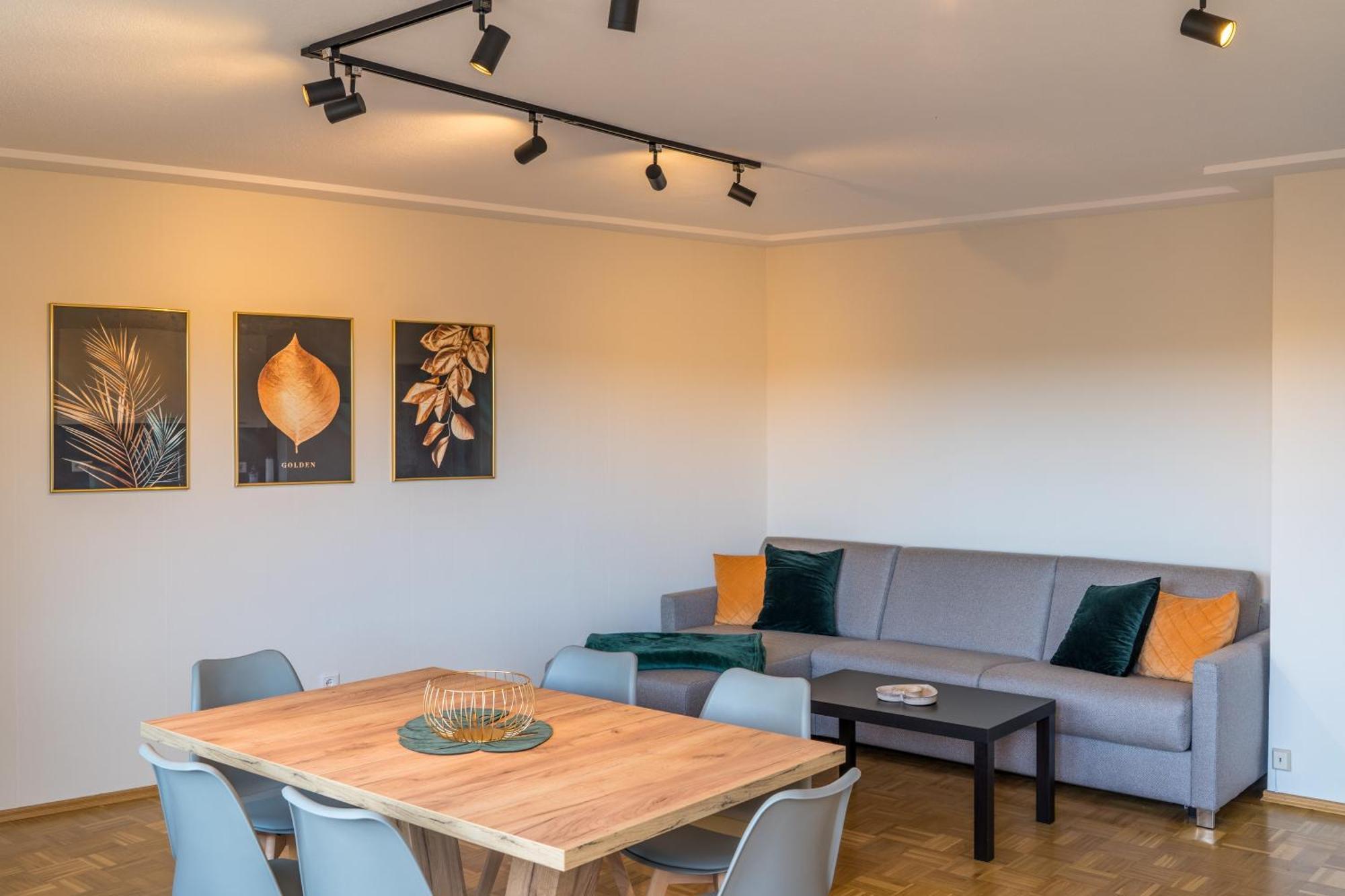 Ferienwohnung Nadine Petschler Obereisenheim Экстерьер фото