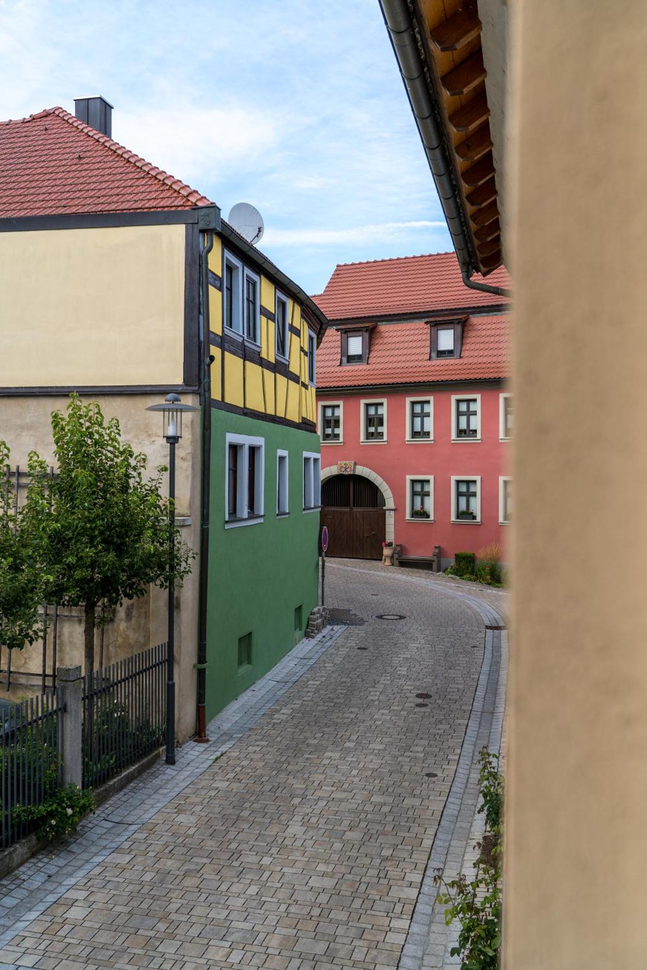 Ferienwohnung Nadine Petschler Obereisenheim Экстерьер фото